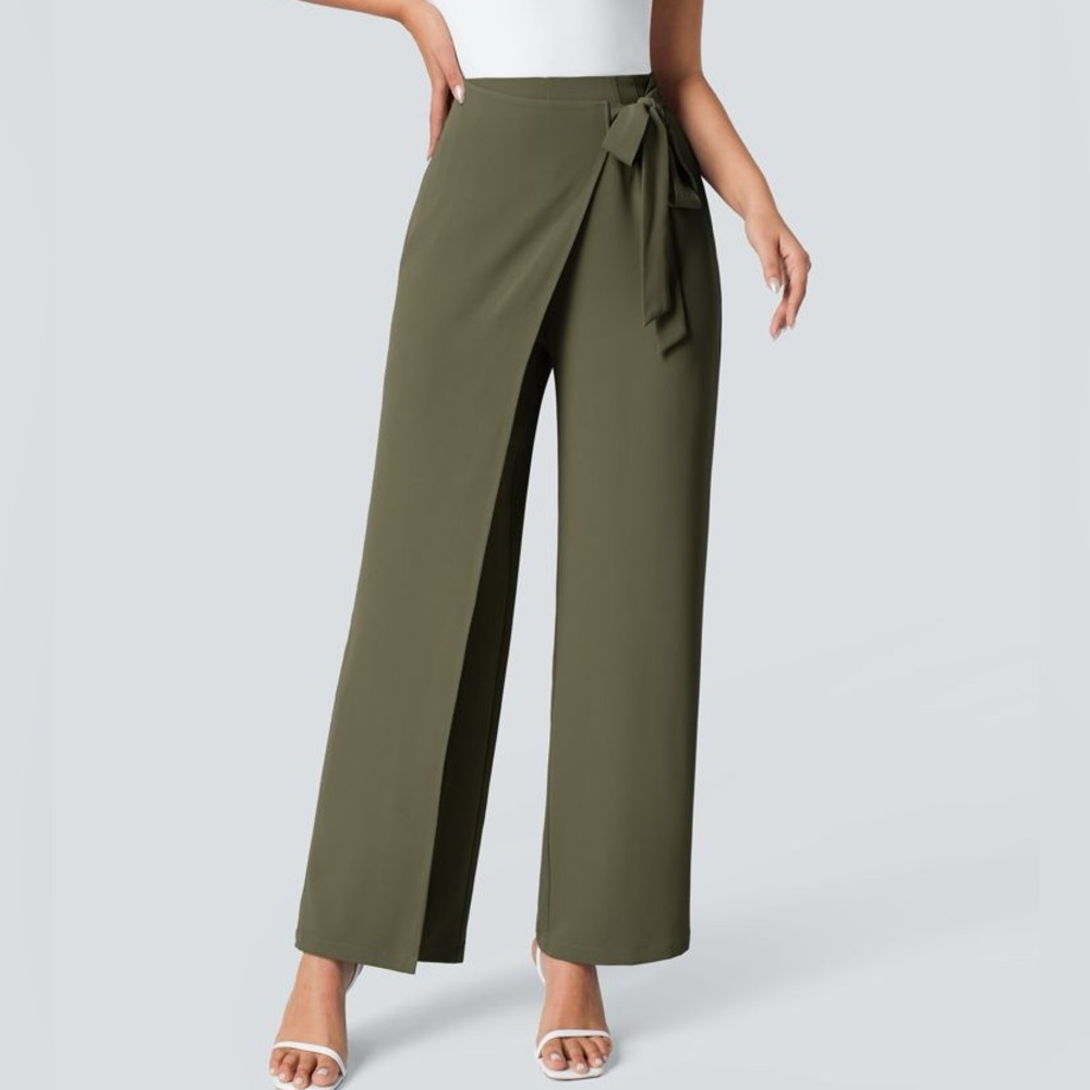 NWT Halara Wide Leg Pants with Side Tie Detail - size small
.